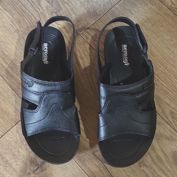 Aerosoft Sandals size 34 - Picture 1 of 4